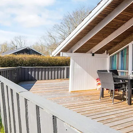 Vakantiehuis 4 Star In Sydals *